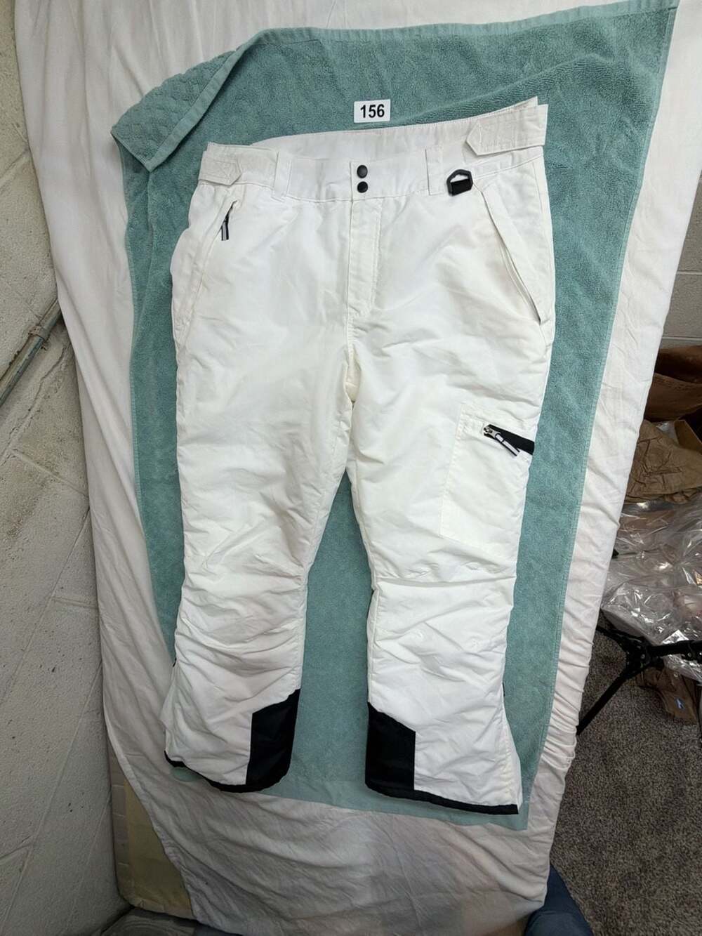 Arctic Quest Women's White Insulated Ski Snow Pants Size L QLP9054